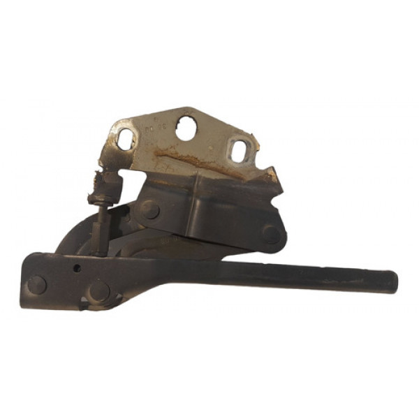 Braço Dobradiça Capô Esquerda Vw Passat Tsi 2008 2010