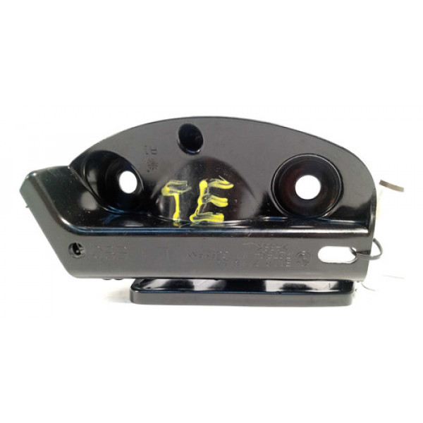 Guia Trava Parachoque Tras Esq Bmw 318i 320i 2009 2010 2011