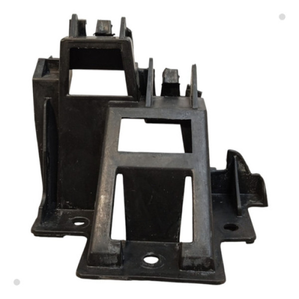 Guia Direita Parachoque Traseiro Volkswagen Jetta 2012 2013