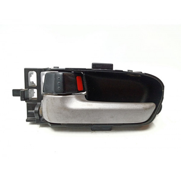Maçaneta Interna Dianteira Esquerda Suzuki Grand Vitara 2010