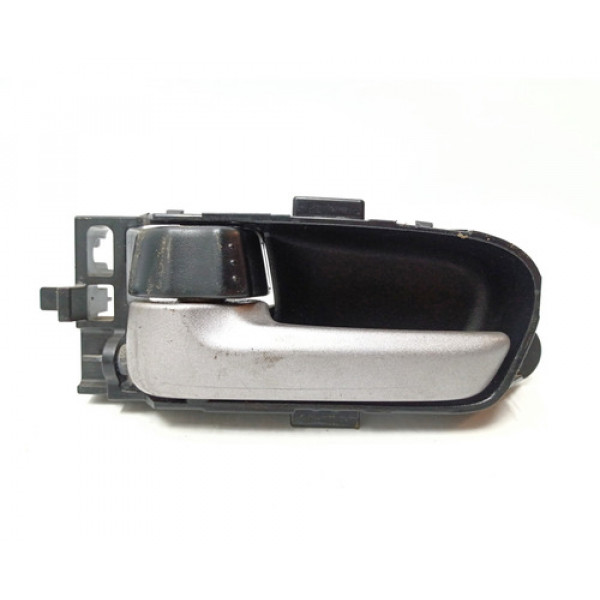 Maçaneta Interna Traseira Esquerda Suzuki Grand Vitara 2010