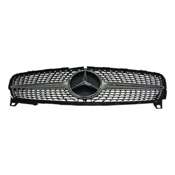 Grade Frontal Emblema Mercedes A200 2016 2017 Detalhe