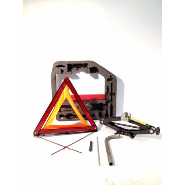 Isopor Kit Macaco Triangulo Audi A4 2008 2009 2010 2011 2012