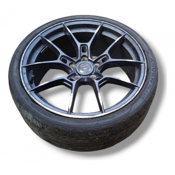 Roda Pneu Meia Vida Vittoria Wheels Vw Jetta 2018 Detalhe 