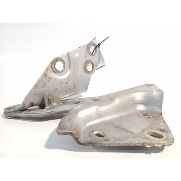 Braço Dobradiça Capô Esquerda Vw Touareg 2004 2005 2010