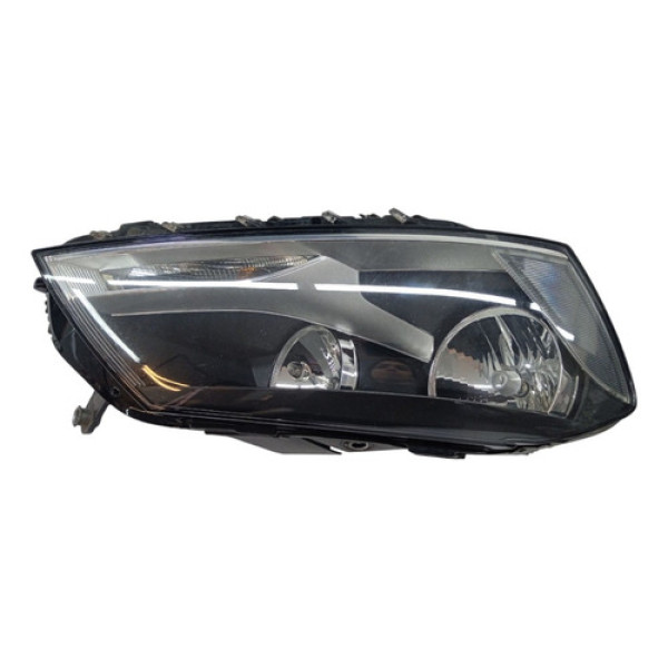 Farol Direito Vw Passat B7 2.0t 2012  Gasol Detalhe. 